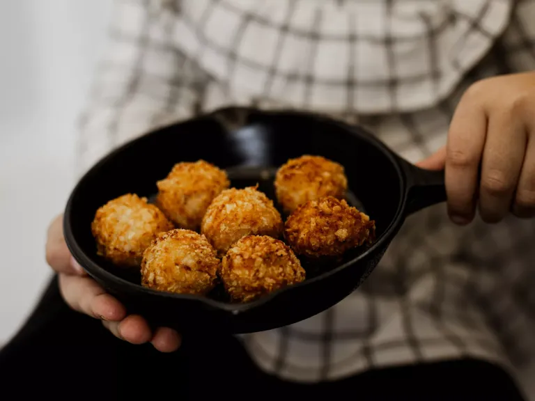 Croquetas en sartén.